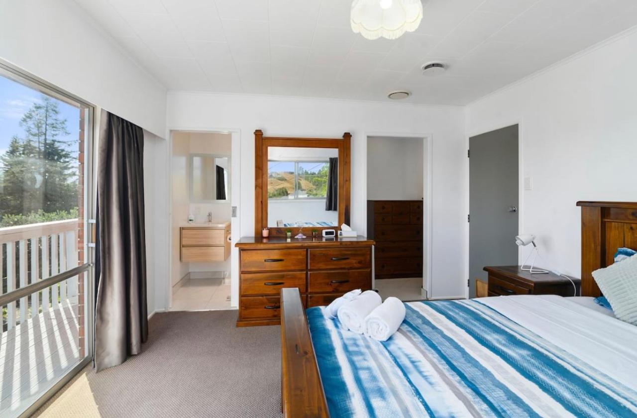 Spacious modern Utuhina holiday House Rotorua Exterior foto